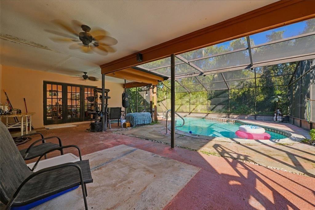 En Venta: $279,000 (3 camas, 2 baños, 1875 Pies cuadrados)