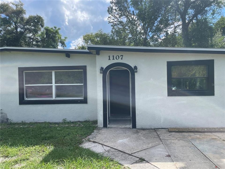 For Rent: $1,995 (3 beds, 1 baths, 1051 Square Feet)