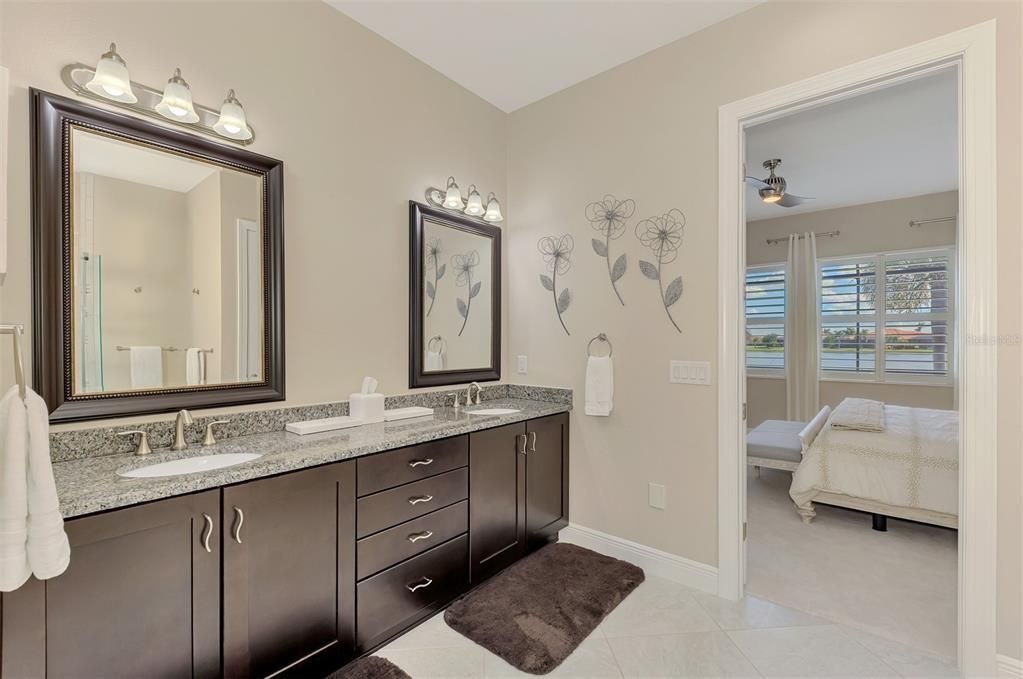 For Sale: $825,000 (3 beds, 3 baths, 2378 Square Feet)