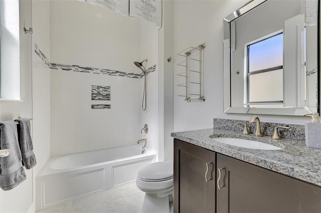 For Sale: $825,000 (3 beds, 3 baths, 2378 Square Feet)