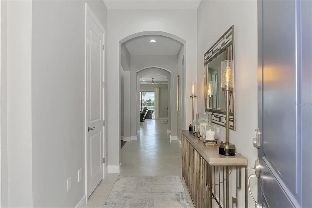 For Sale: $825,000 (3 beds, 3 baths, 2378 Square Feet)