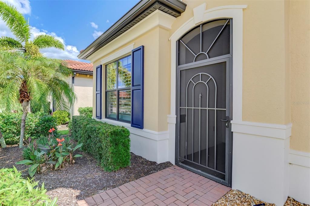 For Sale: $825,000 (3 beds, 3 baths, 2378 Square Feet)