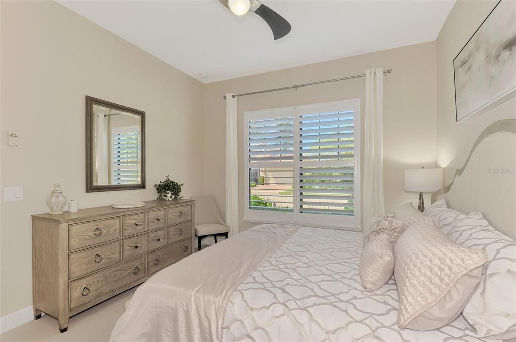 For Sale: $825,000 (3 beds, 3 baths, 2378 Square Feet)