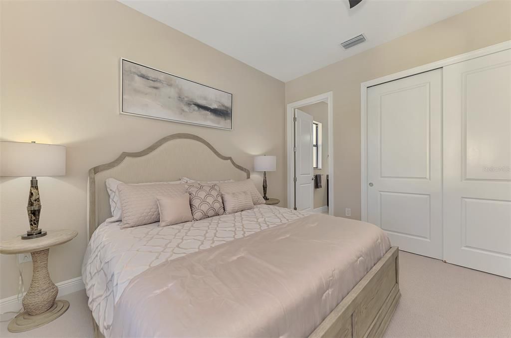 For Sale: $825,000 (3 beds, 3 baths, 2378 Square Feet)