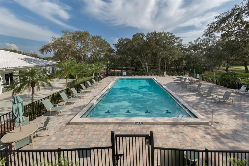 For Sale: $684,000 (3 beds, 3 baths, 2695 Square Feet)
