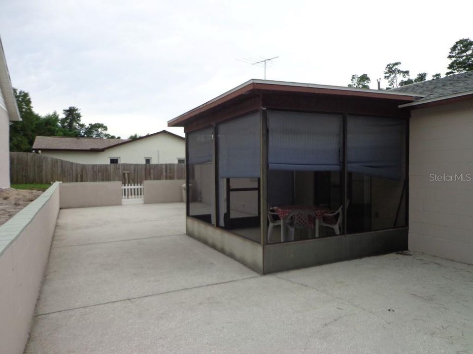 For Rent: $1,795 (3 beds, 2 baths, 1442 Square Feet)