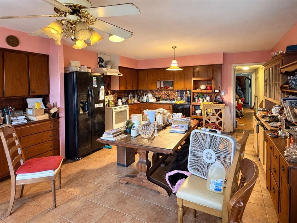 En Venta: $260,000 (3 camas, 2 baños, 1504 Pies cuadrados)