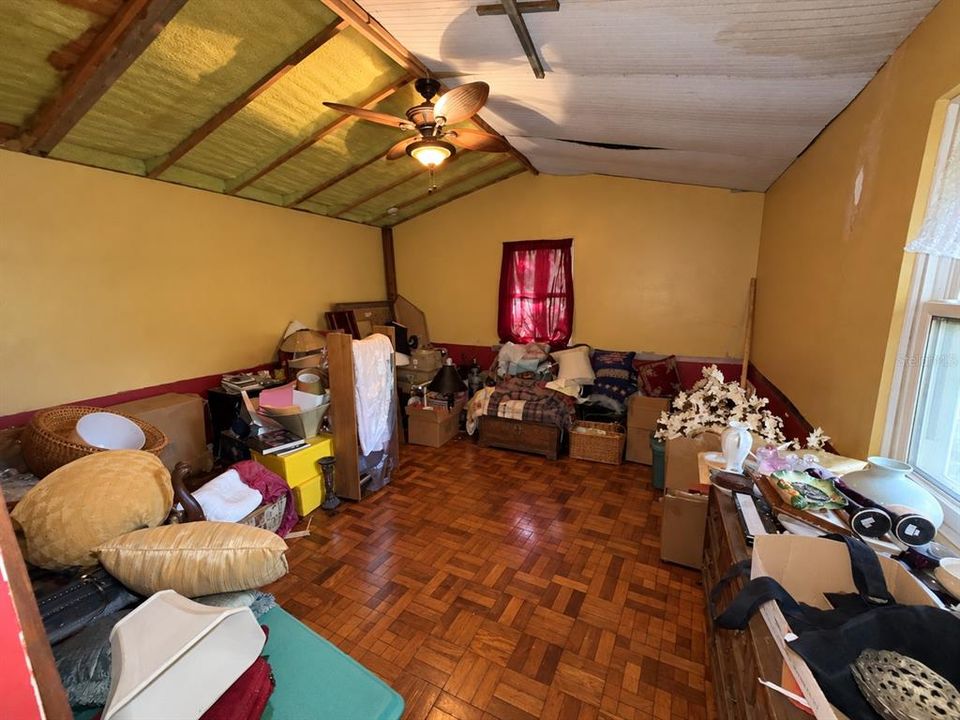 En Venta: $260,000 (3 camas, 2 baños, 1504 Pies cuadrados)