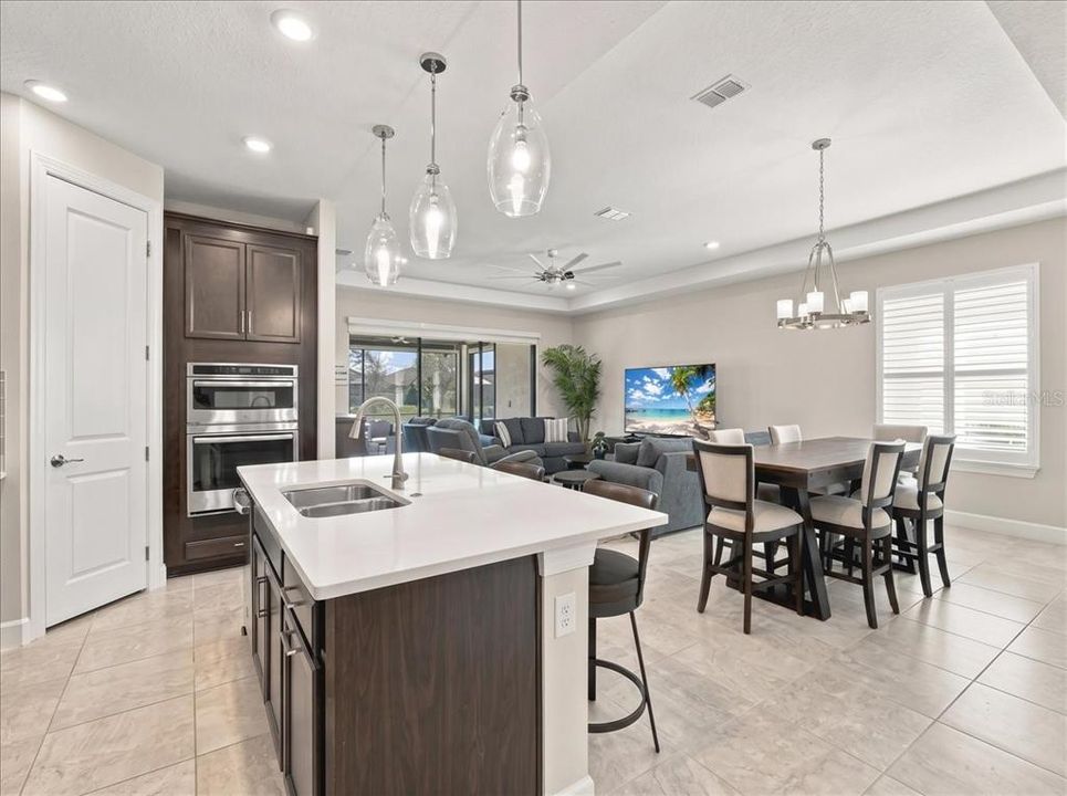 For Sale: $459,900 (3 beds, 2 baths, 1812 Square Feet)