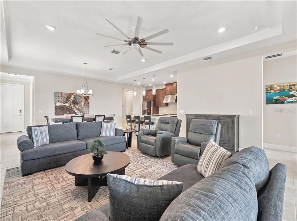 For Sale: $459,900 (3 beds, 2 baths, 1812 Square Feet)