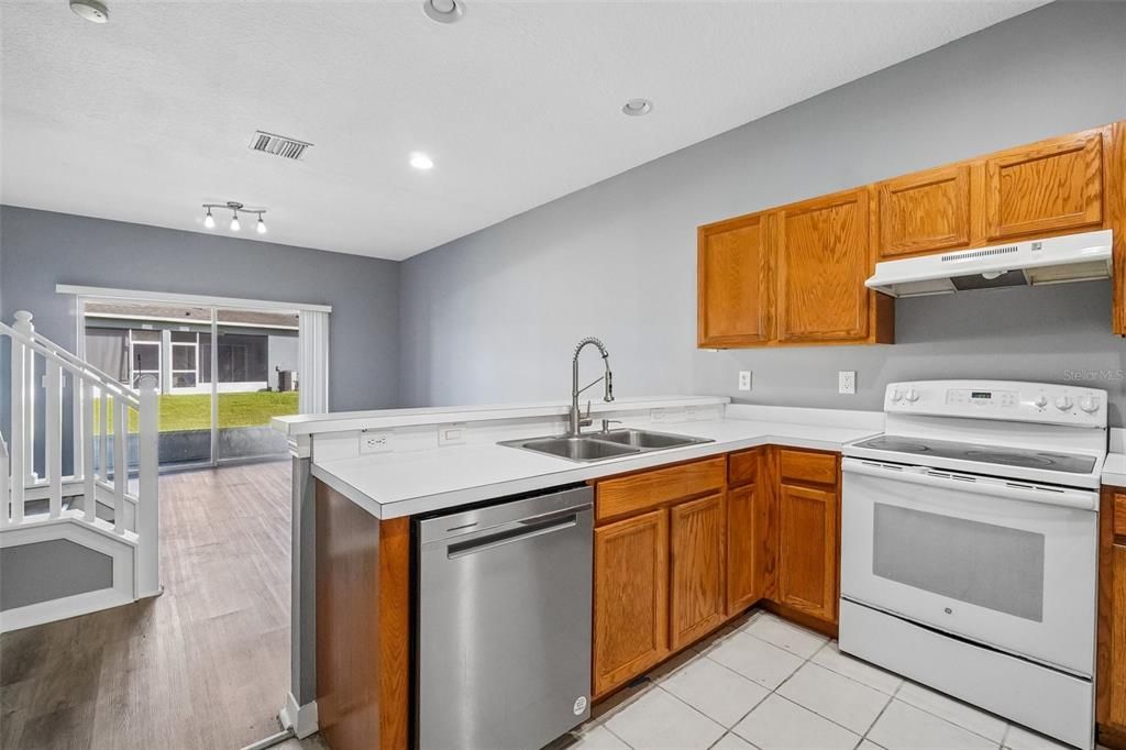 For Sale: $199,000 (3 beds, 2 baths, 1360 Square Feet)