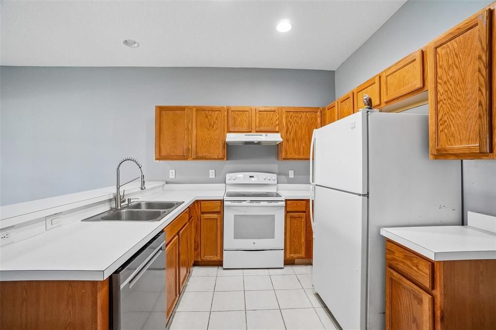 For Sale: $199,000 (3 beds, 2 baths, 1360 Square Feet)