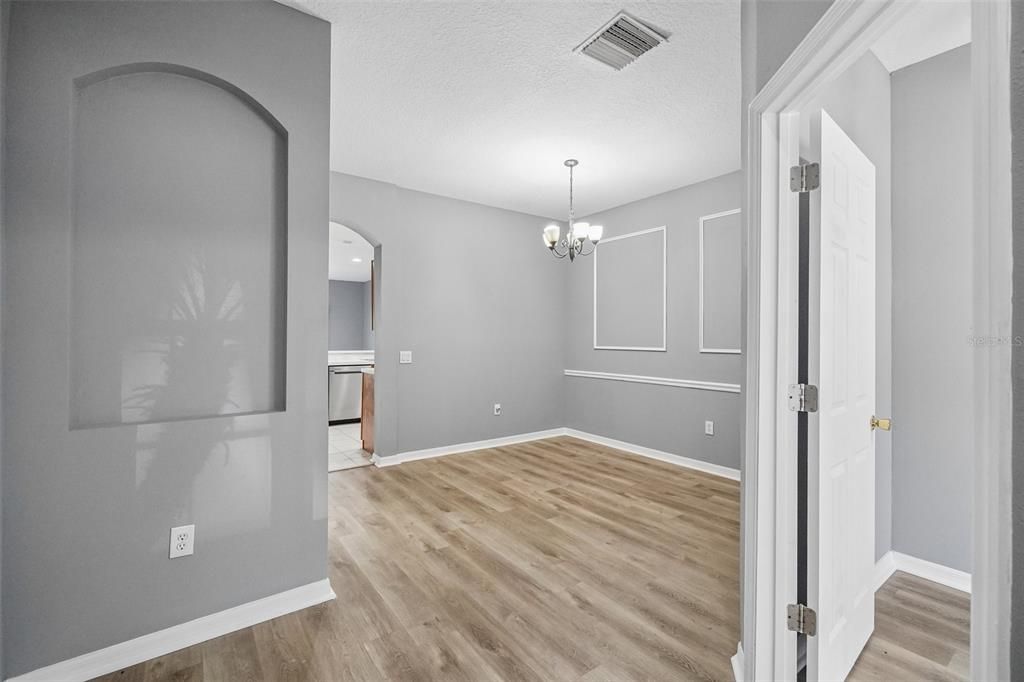 For Sale: $199,000 (3 beds, 2 baths, 1360 Square Feet)