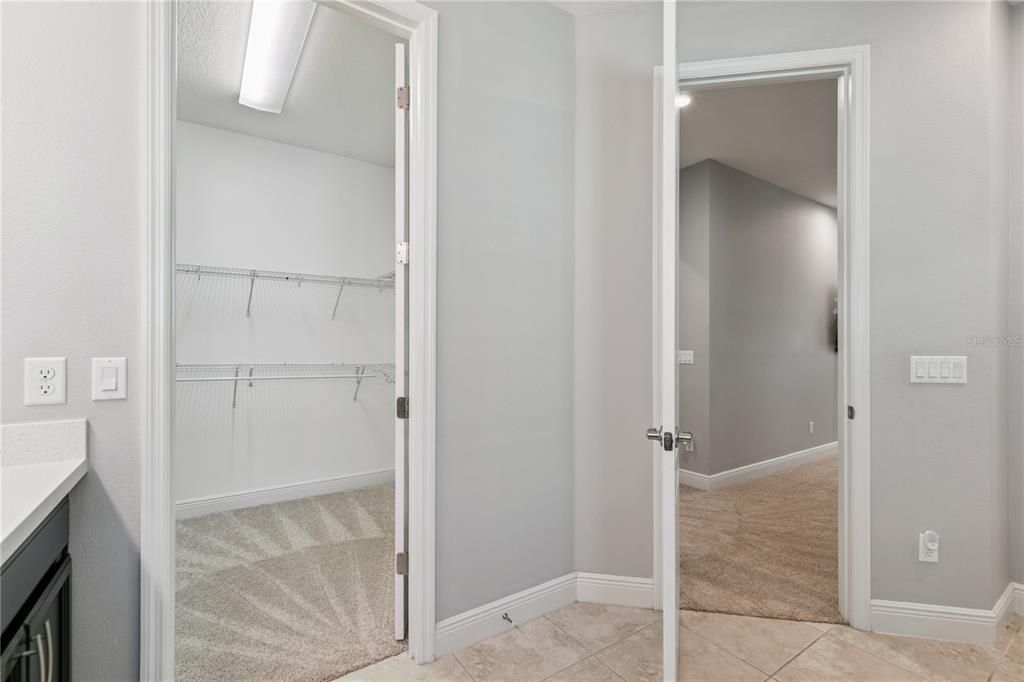 En Venta: $629,900 (3 camas, 2 baños, 2270 Pies cuadrados)