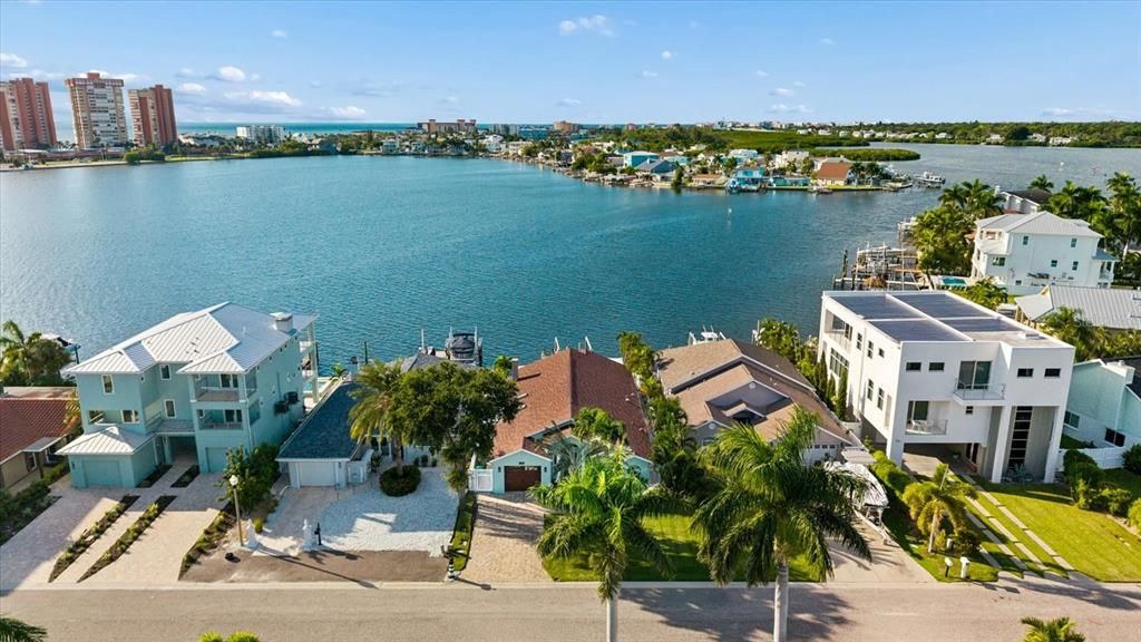En Venta: $1,495,000 (3 camas, 3 baños, 2137 Pies cuadrados)