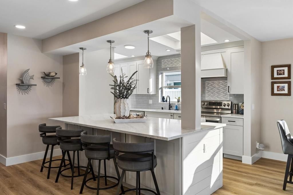 En Venta: $1,495,000 (3 camas, 3 baños, 2137 Pies cuadrados)