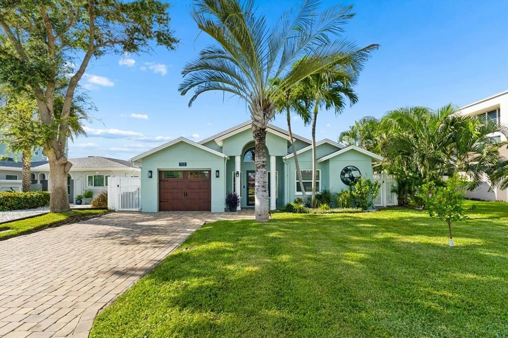 En Venta: $1,495,000 (3 camas, 3 baños, 2137 Pies cuadrados)
