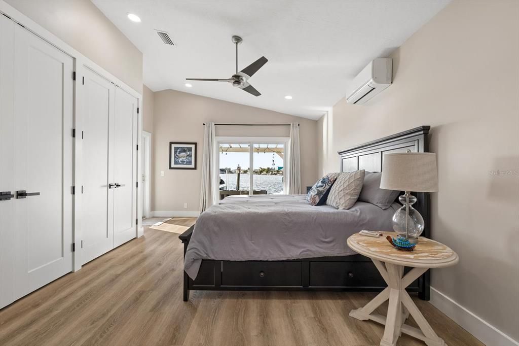 En Venta: $1,495,000 (3 camas, 3 baños, 2137 Pies cuadrados)