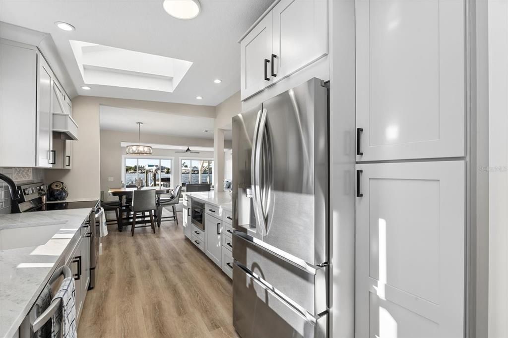 En Venta: $1,495,000 (3 camas, 3 baños, 2137 Pies cuadrados)