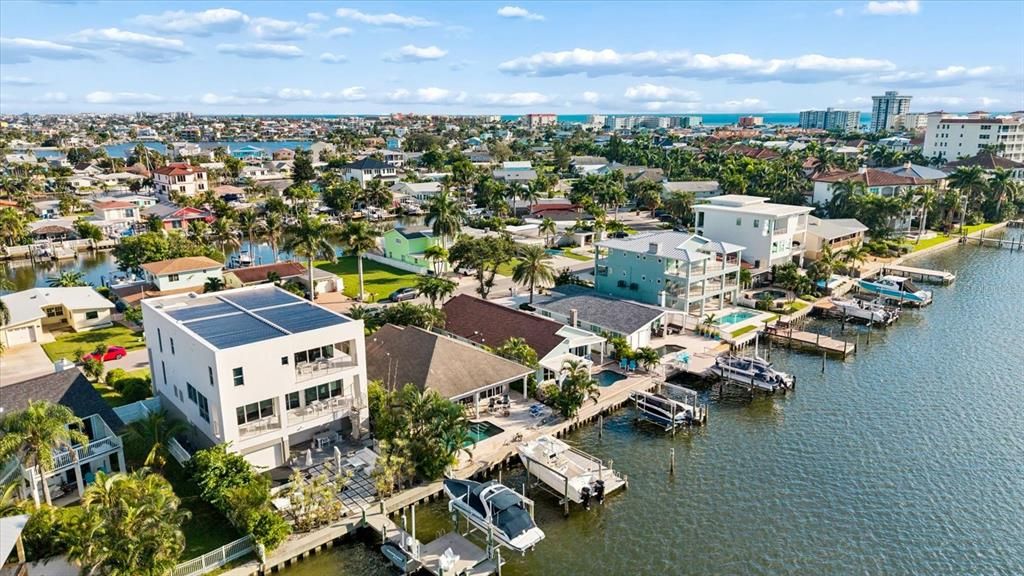 En Venta: $1,495,000 (3 camas, 3 baños, 2137 Pies cuadrados)