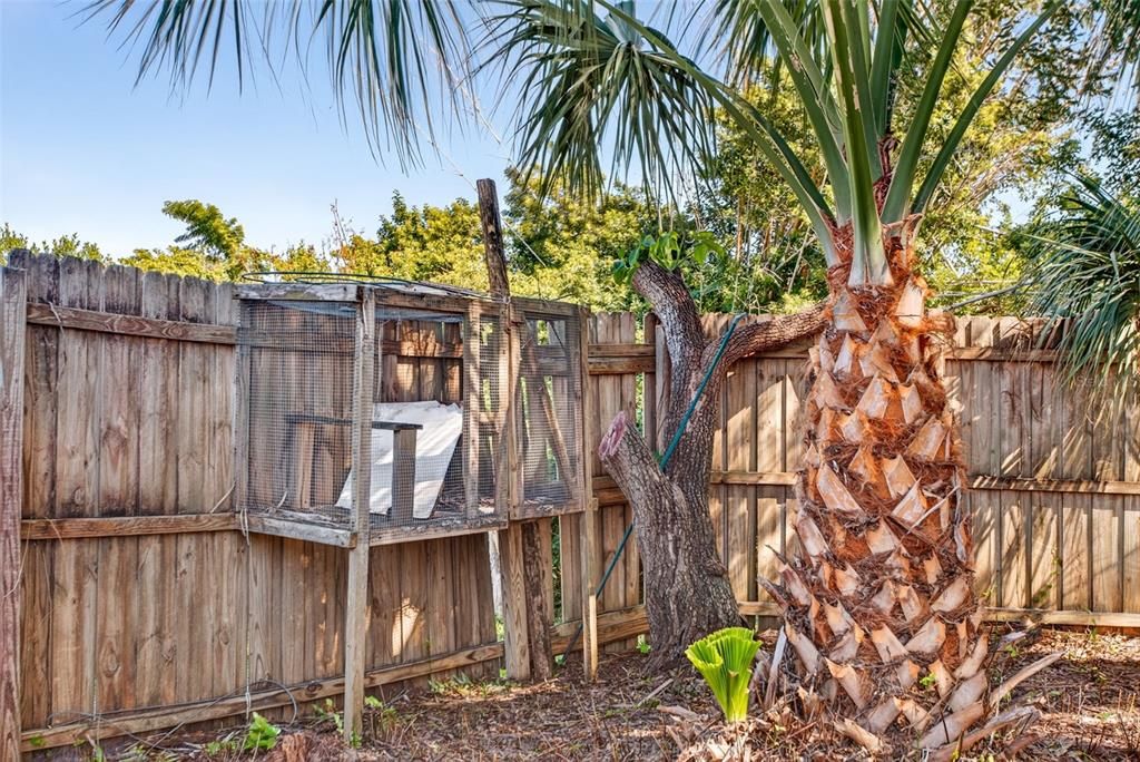 For Sale: $250,000 (2 beds, 2 baths, 1048 Square Feet)
