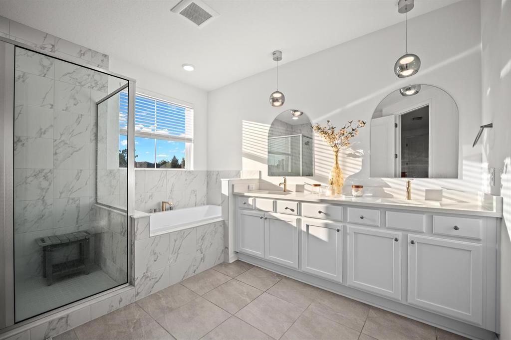 For Sale: $439,000 (4 beds, 3 baths, 2711 Square Feet)