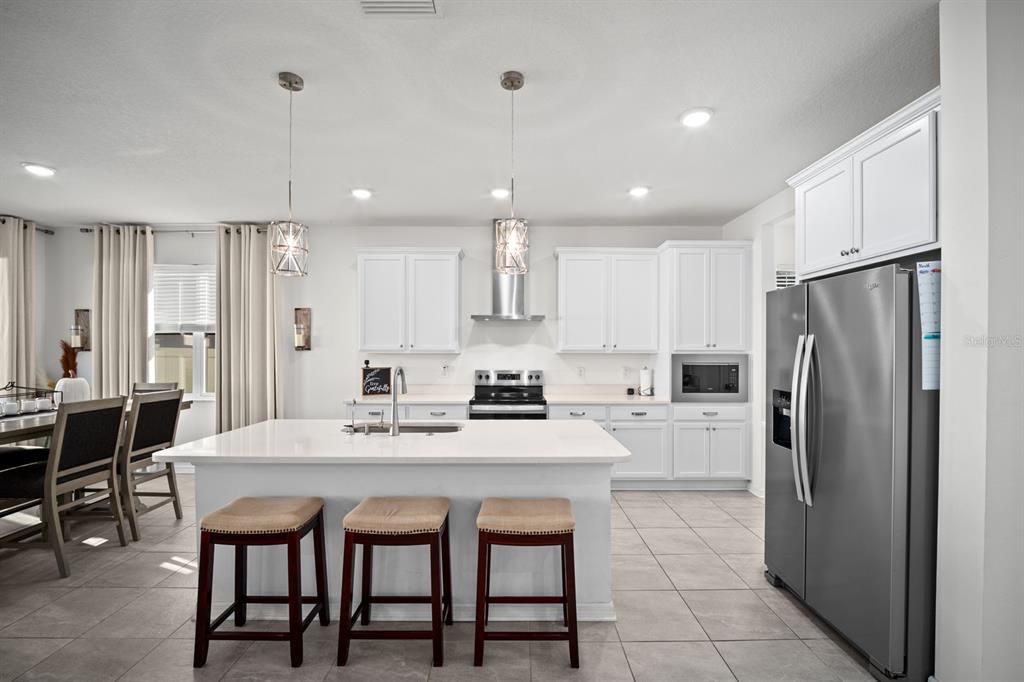 For Sale: $439,000 (4 beds, 3 baths, 2711 Square Feet)