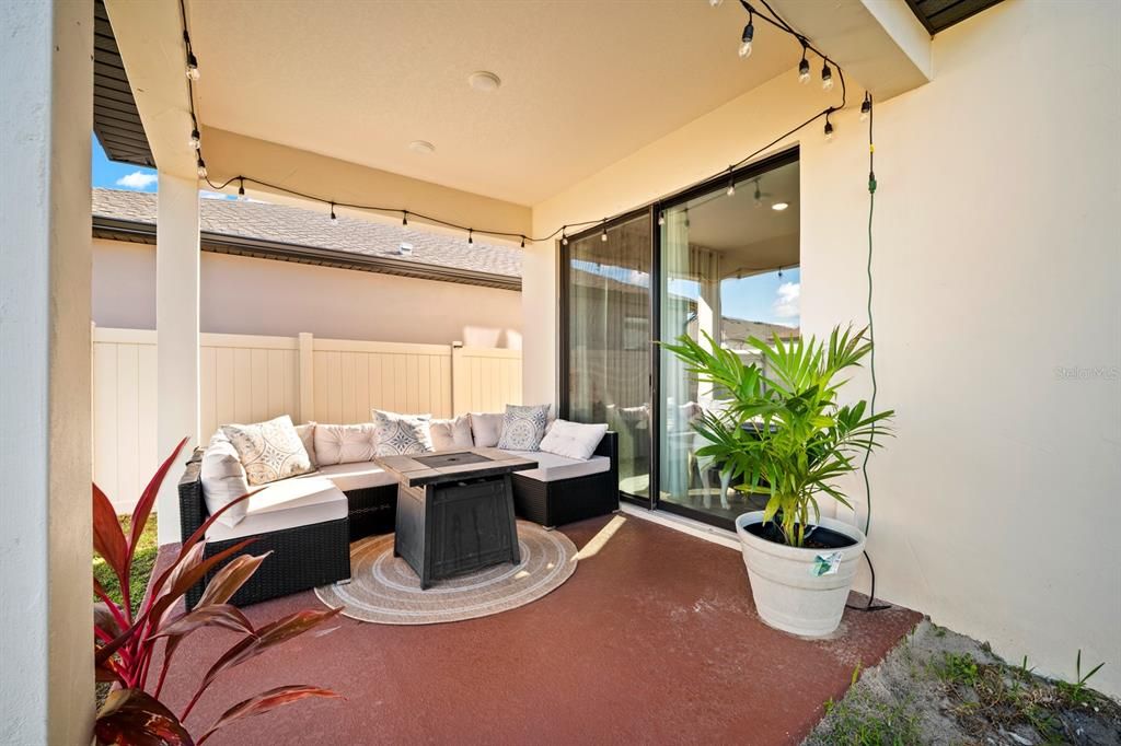 For Sale: $439,000 (4 beds, 3 baths, 2711 Square Feet)
