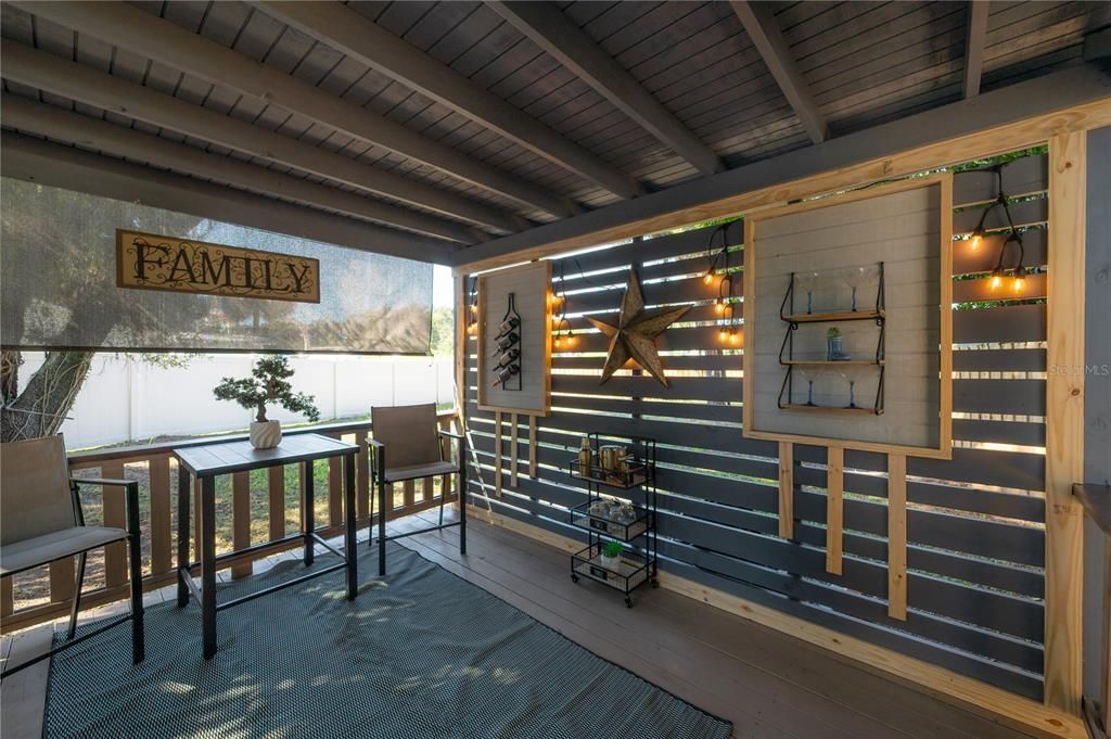 For Sale: $349,000 (2 beds, 2 baths, 1100 Square Feet)