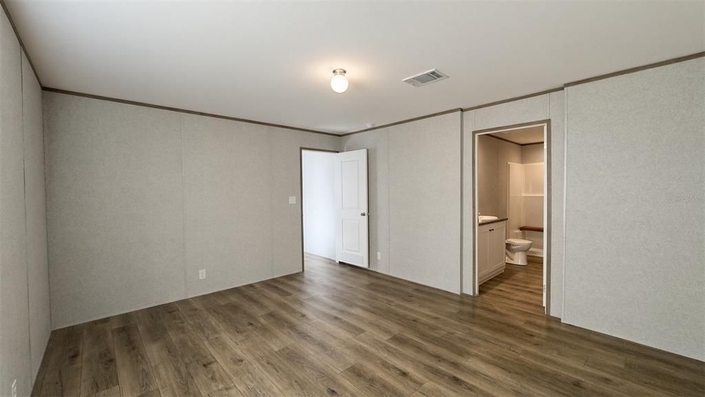 На продажу: $219,990 (3 спален, 2 ванн, 1493 Квадратных фут)