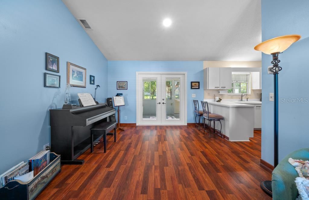 En Venta: $235,900 (2 camas, 2 baños, 1248 Pies cuadrados)