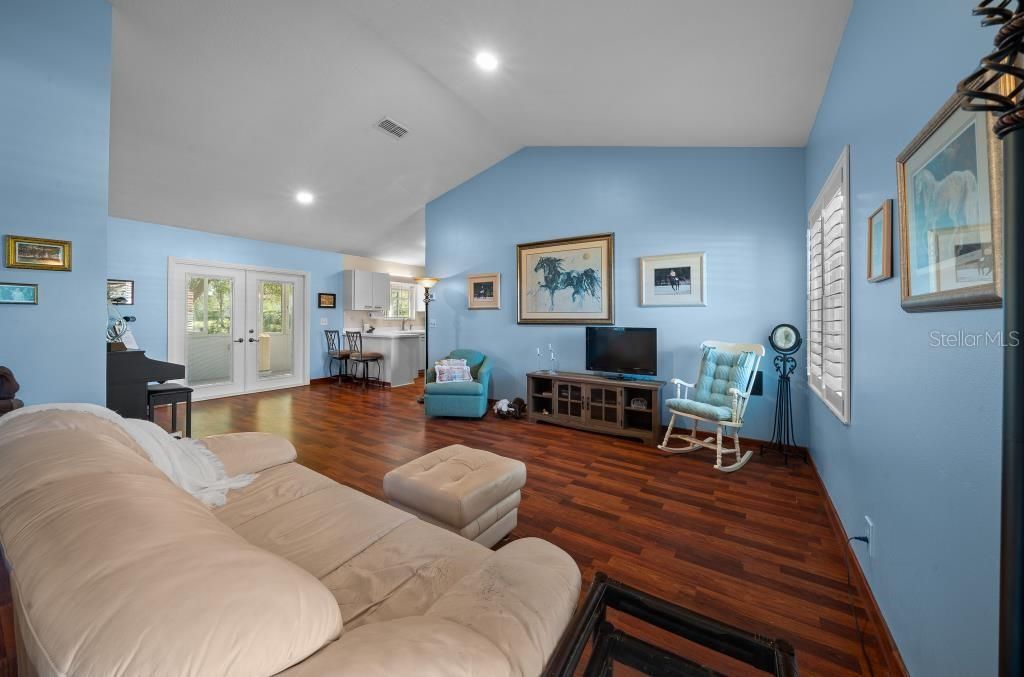 En Venta: $235,900 (2 camas, 2 baños, 1248 Pies cuadrados)