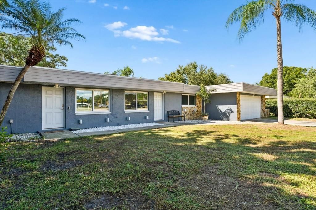 For Sale: $565,000 (4 beds, 2 baths, 2223 Square Feet)