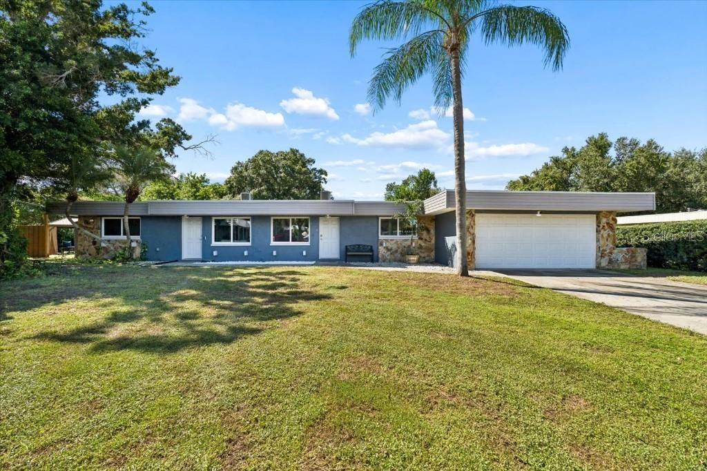 For Sale: $565,000 (4 beds, 2 baths, 2223 Square Feet)