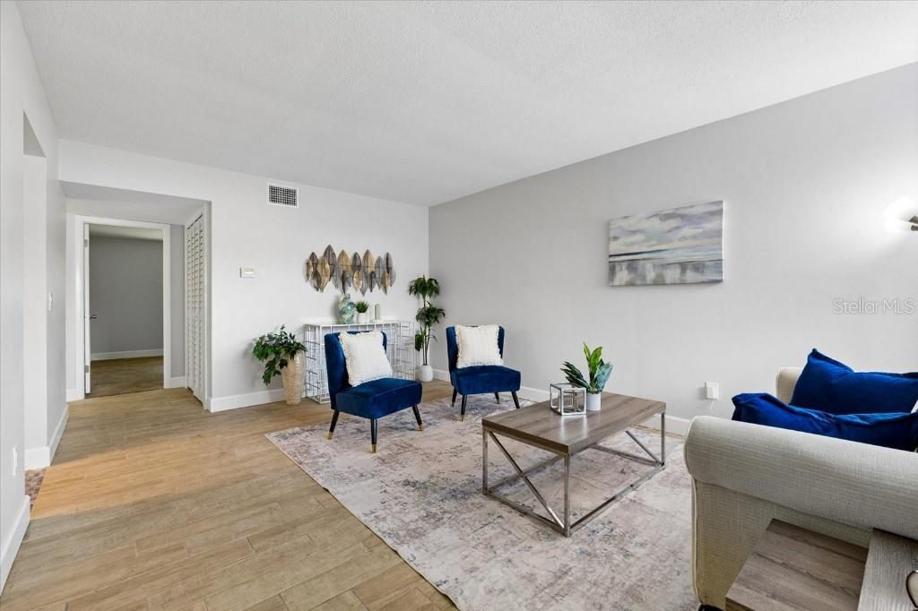 For Sale: $565,000 (4 beds, 2 baths, 2223 Square Feet)