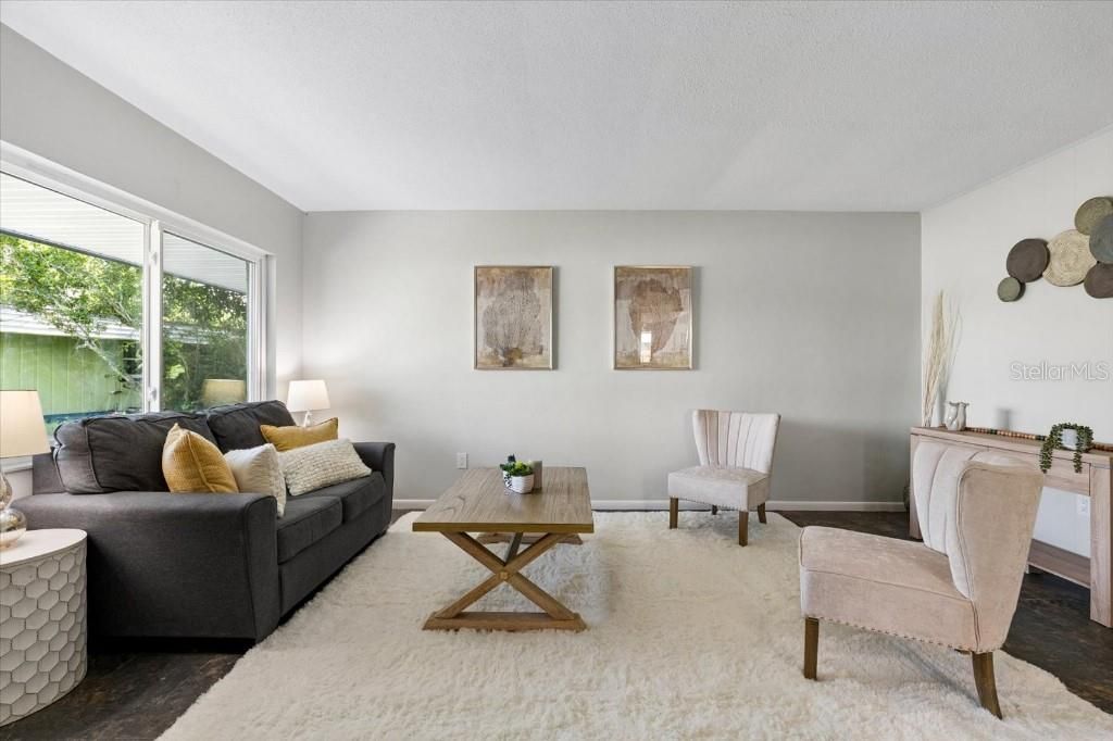 For Sale: $565,000 (4 beds, 2 baths, 2223 Square Feet)