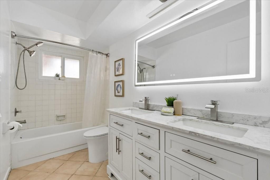 For Sale: $565,000 (4 beds, 2 baths, 2223 Square Feet)