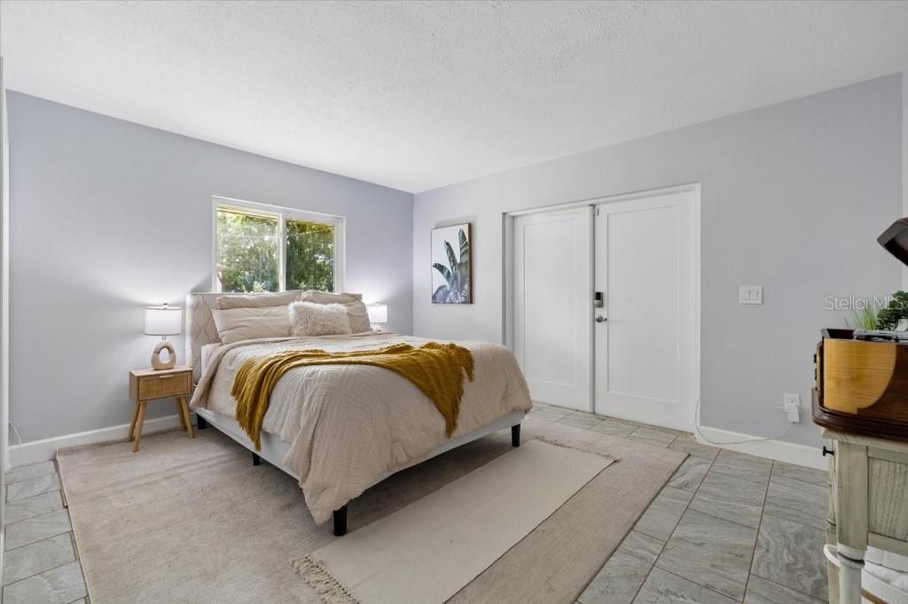 For Sale: $565,000 (4 beds, 2 baths, 2223 Square Feet)
