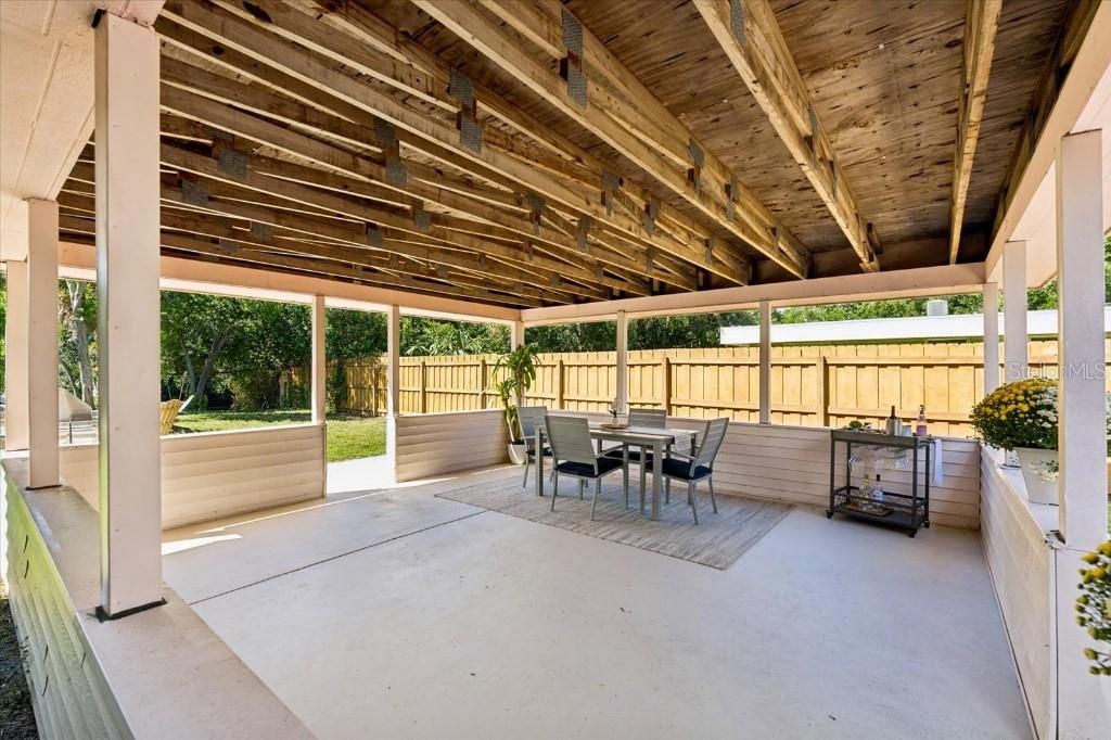 For Sale: $565,000 (4 beds, 2 baths, 2223 Square Feet)