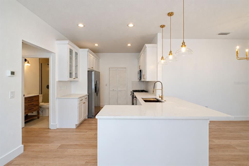 For Sale: $335,000 (3 beds, 2 baths, 1546 Square Feet)