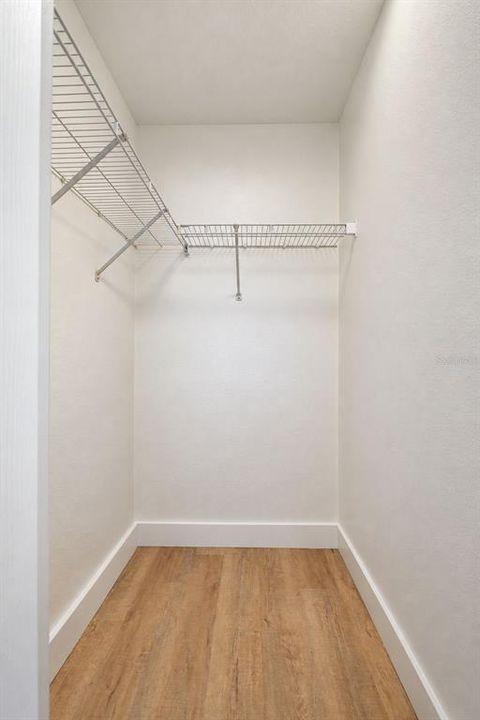 For Sale: $335,000 (3 beds, 2 baths, 1546 Square Feet)
