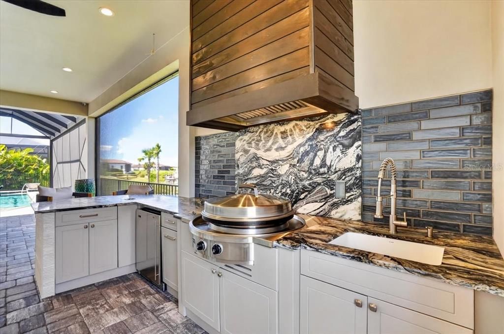 For Sale: $3,395,000 (3 beds, 3 baths, 3324 Square Feet)