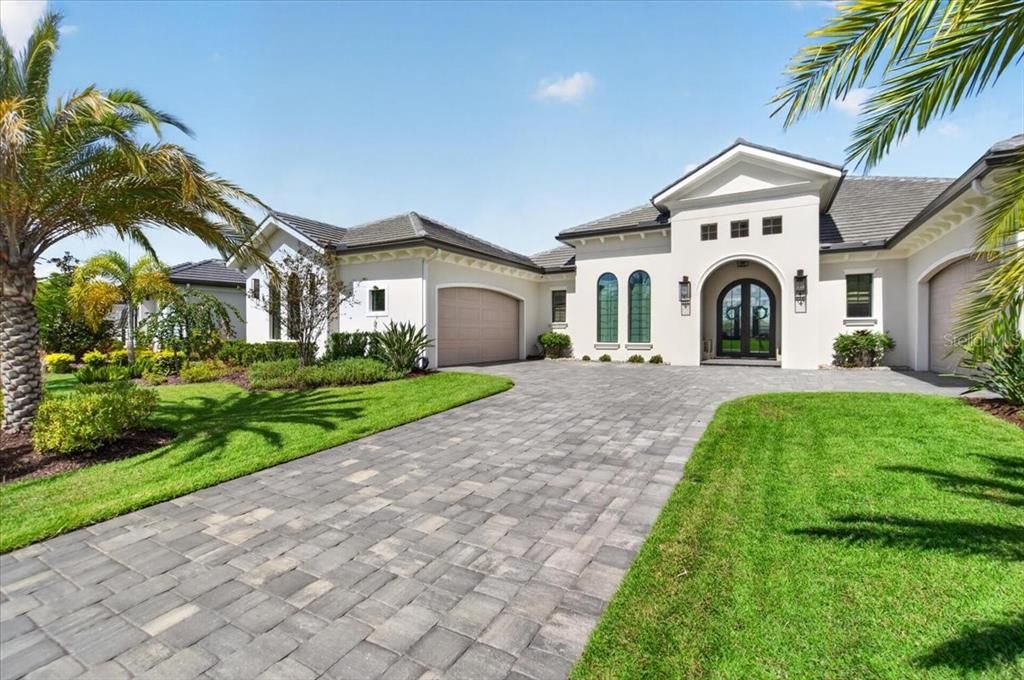 For Sale: $3,395,000 (3 beds, 3 baths, 3324 Square Feet)