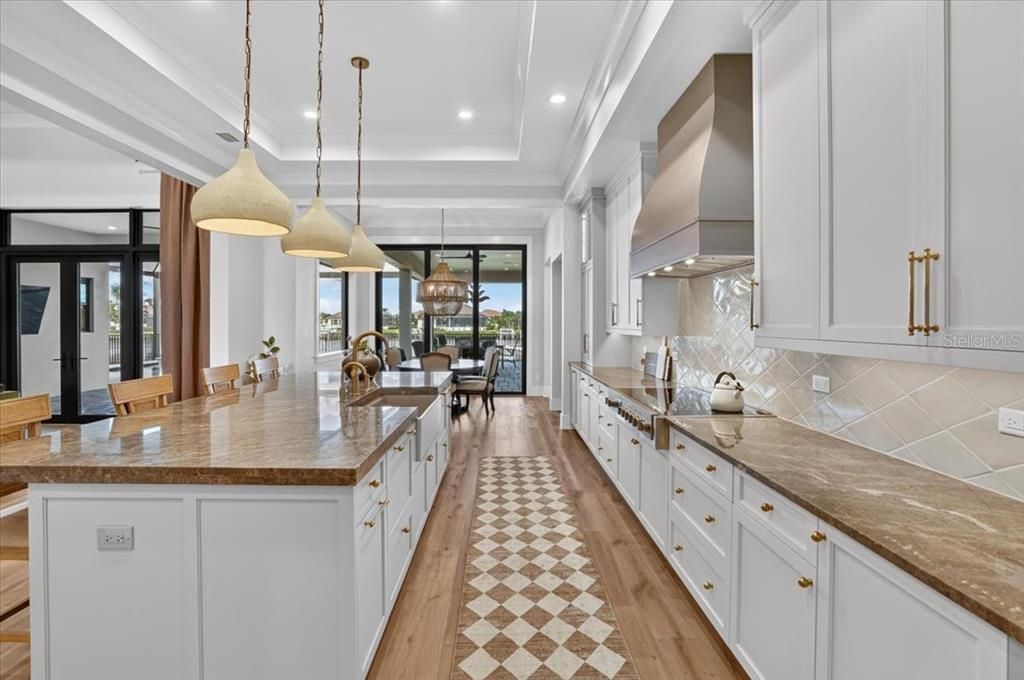 For Sale: $3,395,000 (3 beds, 3 baths, 3324 Square Feet)