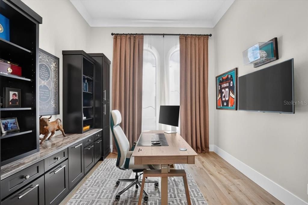 For Sale: $3,395,000 (3 beds, 3 baths, 3324 Square Feet)