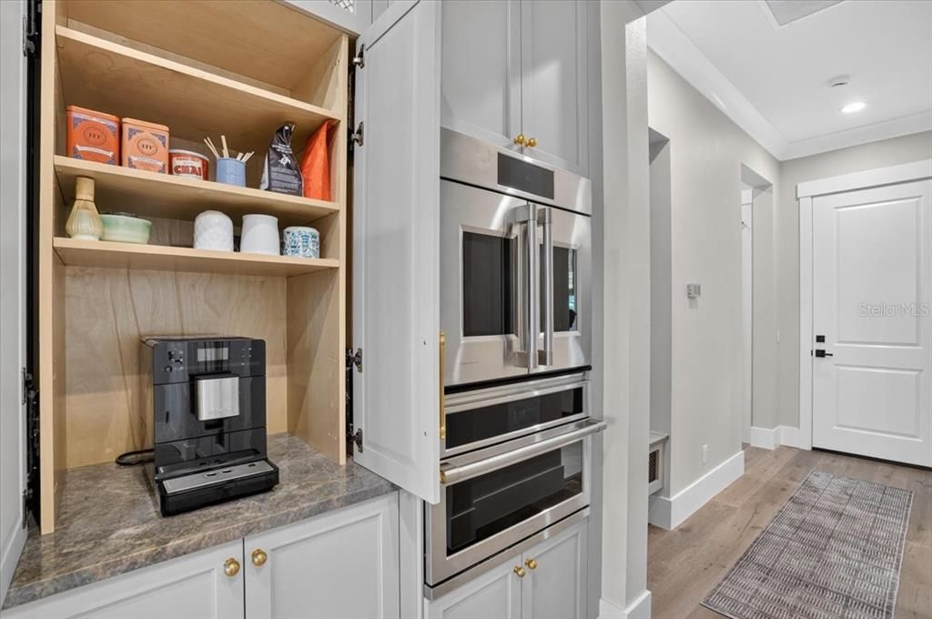 For Sale: $3,395,000 (3 beds, 3 baths, 3324 Square Feet)