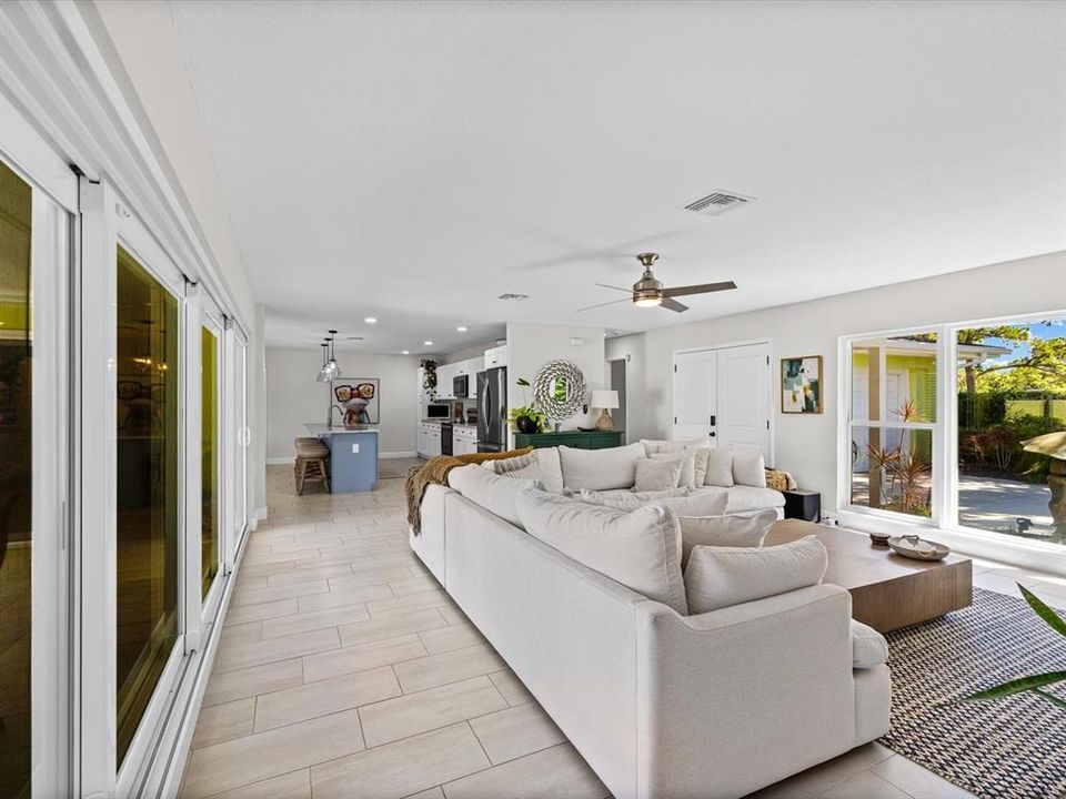 For Sale: $1,499,000 (3 beds, 2 baths, 2487 Square Feet)