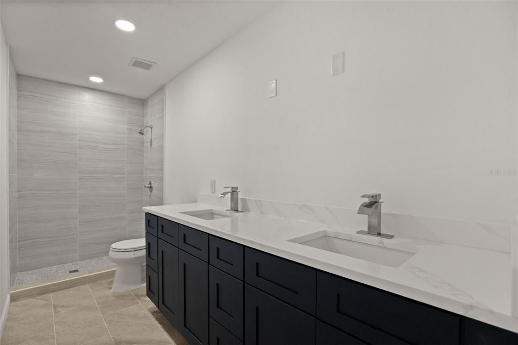 For Sale: $810,000 (4 beds, 2 baths, 2192 Square Feet)
