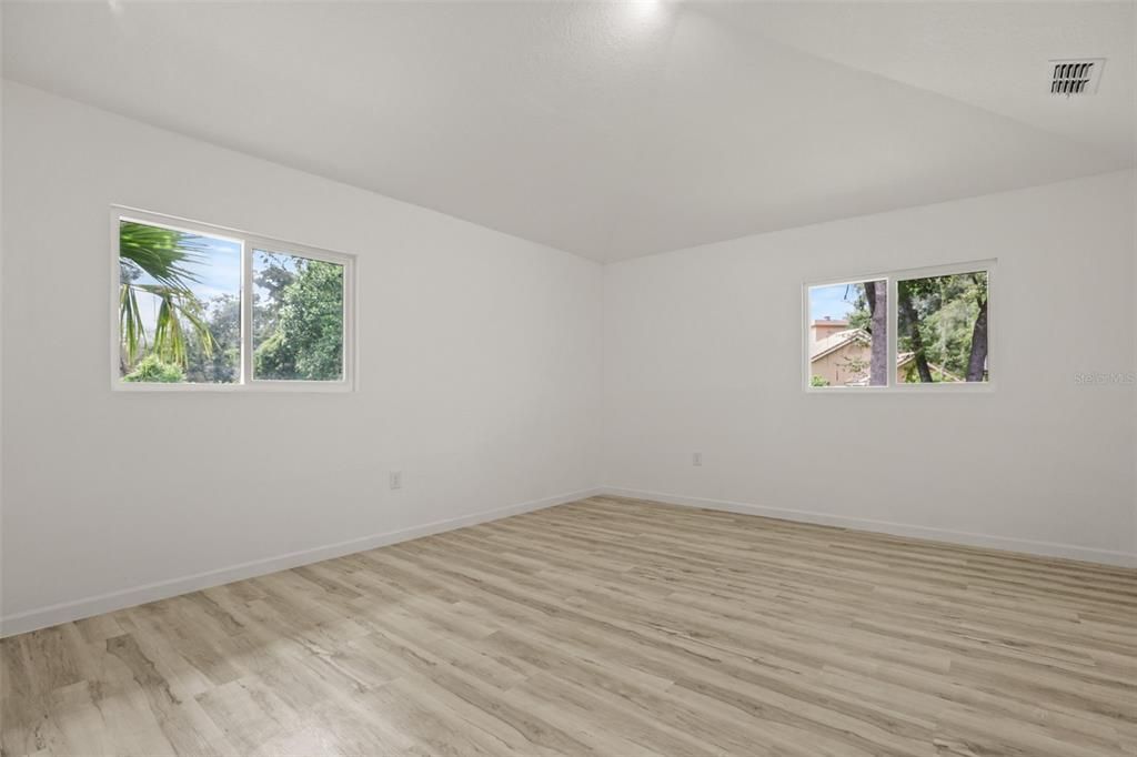 For Sale: $810,000 (4 beds, 2 baths, 2192 Square Feet)