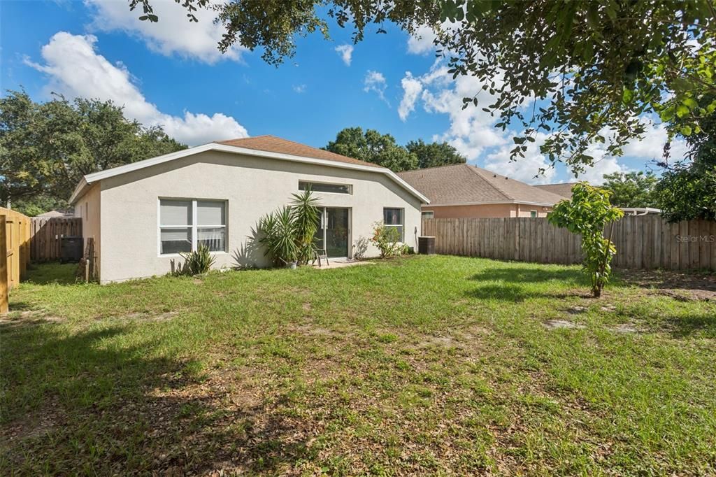 For Sale: $299,900 (3 beds, 2 baths, 1507 Square Feet)